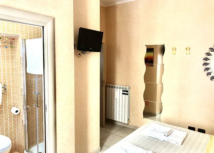 Bed & Breakfast Quattro Palazzi Centro Naples