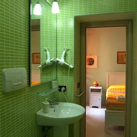 Bed & Breakfast Quattro Palazzi Centro Naples