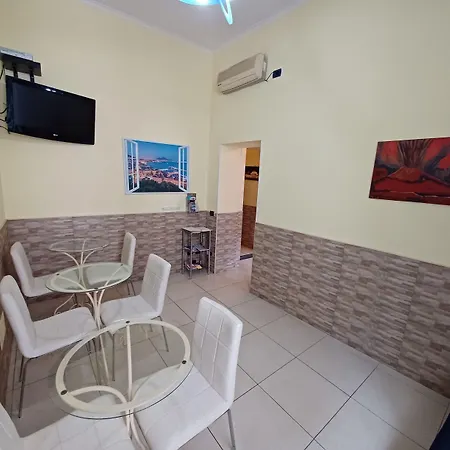 Quattro Palazzi Centro Bed & Breakfast 4*