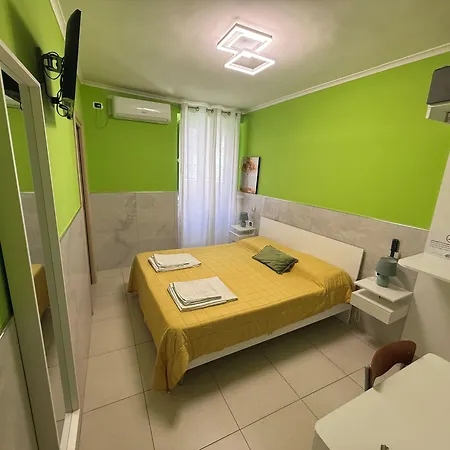 Oda ve Kahvaltı Quattro Palazzi Centro 4*