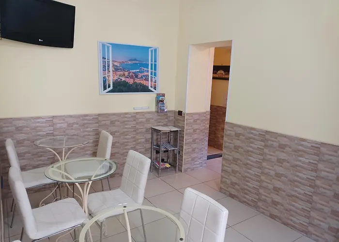 Quattro Palazzi Centro Napoli