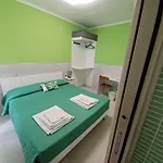 Alojamento de Acomodação e Pequeno-almoço Quattro Palazzi Centro