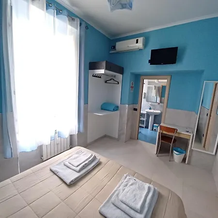 Quattro Palazzi Centro 4* Neapol
